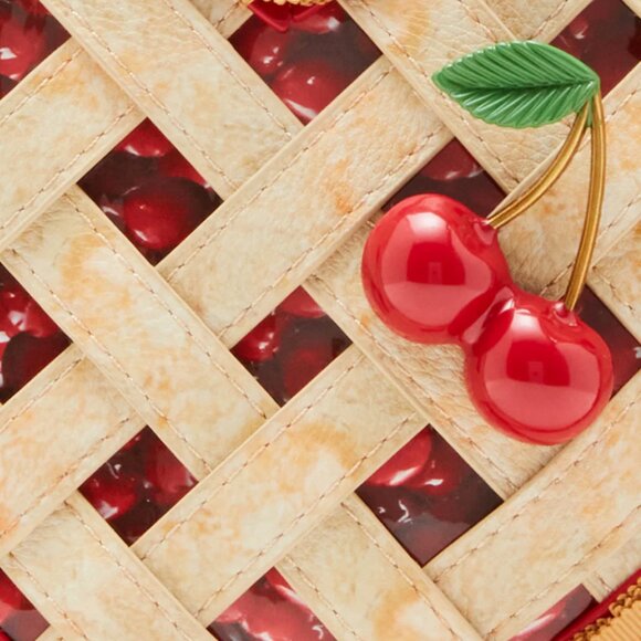 Betsey Johnson Kitsch Sweet As Cherry Pie Crossbody Bag New Sealed - Picture 11 of 16